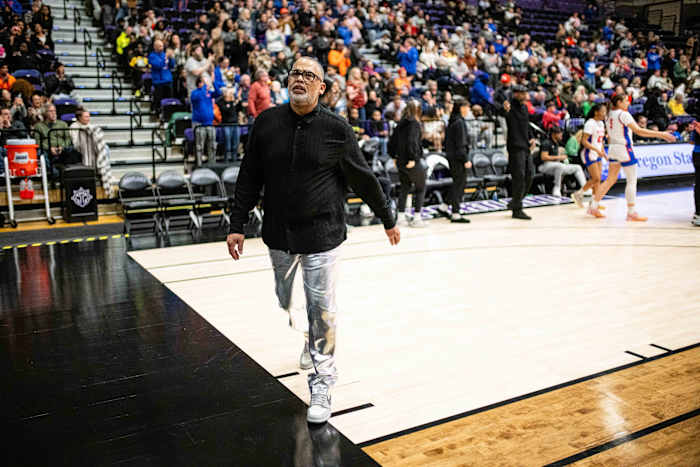 Benson Grants Pass 6A Oregon girls basketball quarterfinal 2024 Naji Saker -53